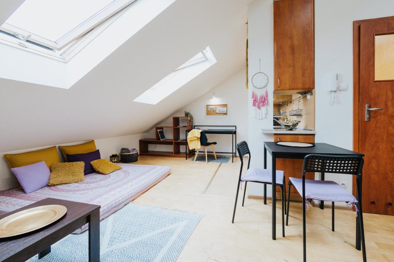 Апартаменты Happynest In Old Town Краков Экстерьер фото